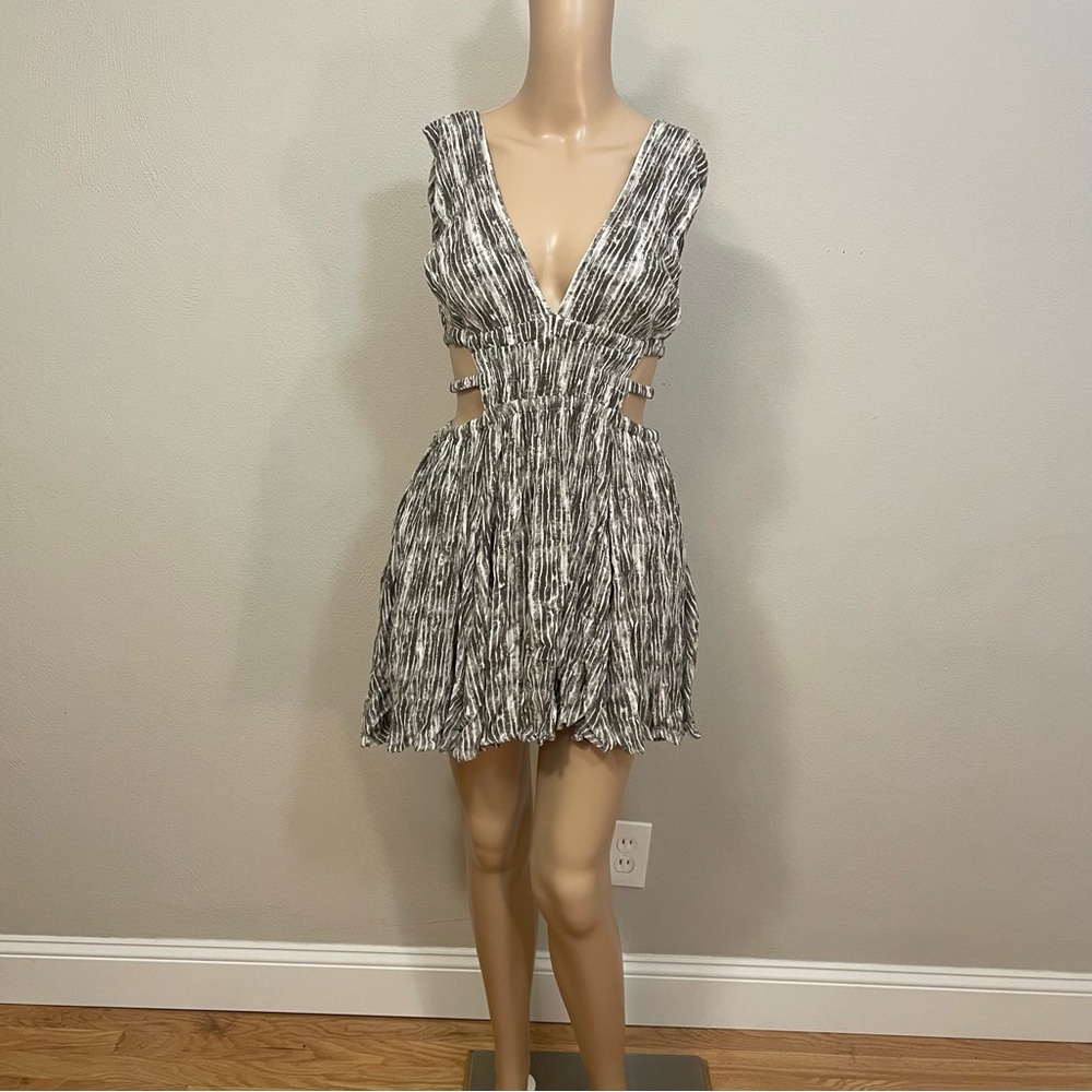 Windsor Cutout V-Neck Mini Gray Dress